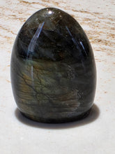 Load image into Gallery viewer, Labradorite Freeform