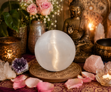 Load image into Gallery viewer, Selenite Sphere