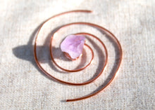 Load image into Gallery viewer, Crystal Infused Copper Coil Water Charger: Rose Quartz