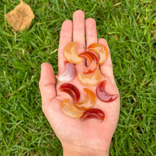 Load image into Gallery viewer, Crystal Moon Carnelian