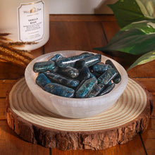 Load image into Gallery viewer, Selenite Crystal Offering Bowl 5"
