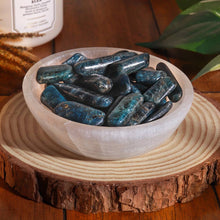 Load image into Gallery viewer, Selenite Crystal Offering Bowl 5"