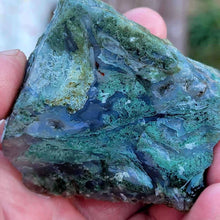 Load image into Gallery viewer, India Tree Agate Rough-Approximately 1.5-2 Inches (one piece)
