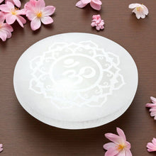 Load image into Gallery viewer, Selenite - Lotus with OM Charging Plate
