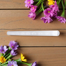Load image into Gallery viewer, Selenite - Chakra Massage Wand

