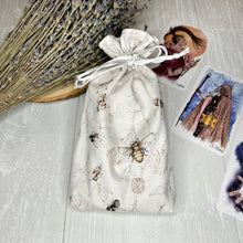 Load image into Gallery viewer, Bee Tarot Card Bag
